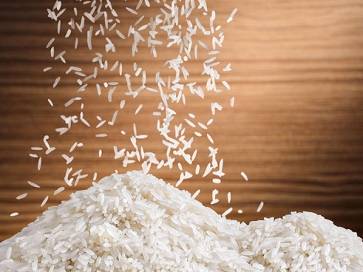 Chọn lựa gạo chất lượng, đảm bảo an toàn thực phẩm 